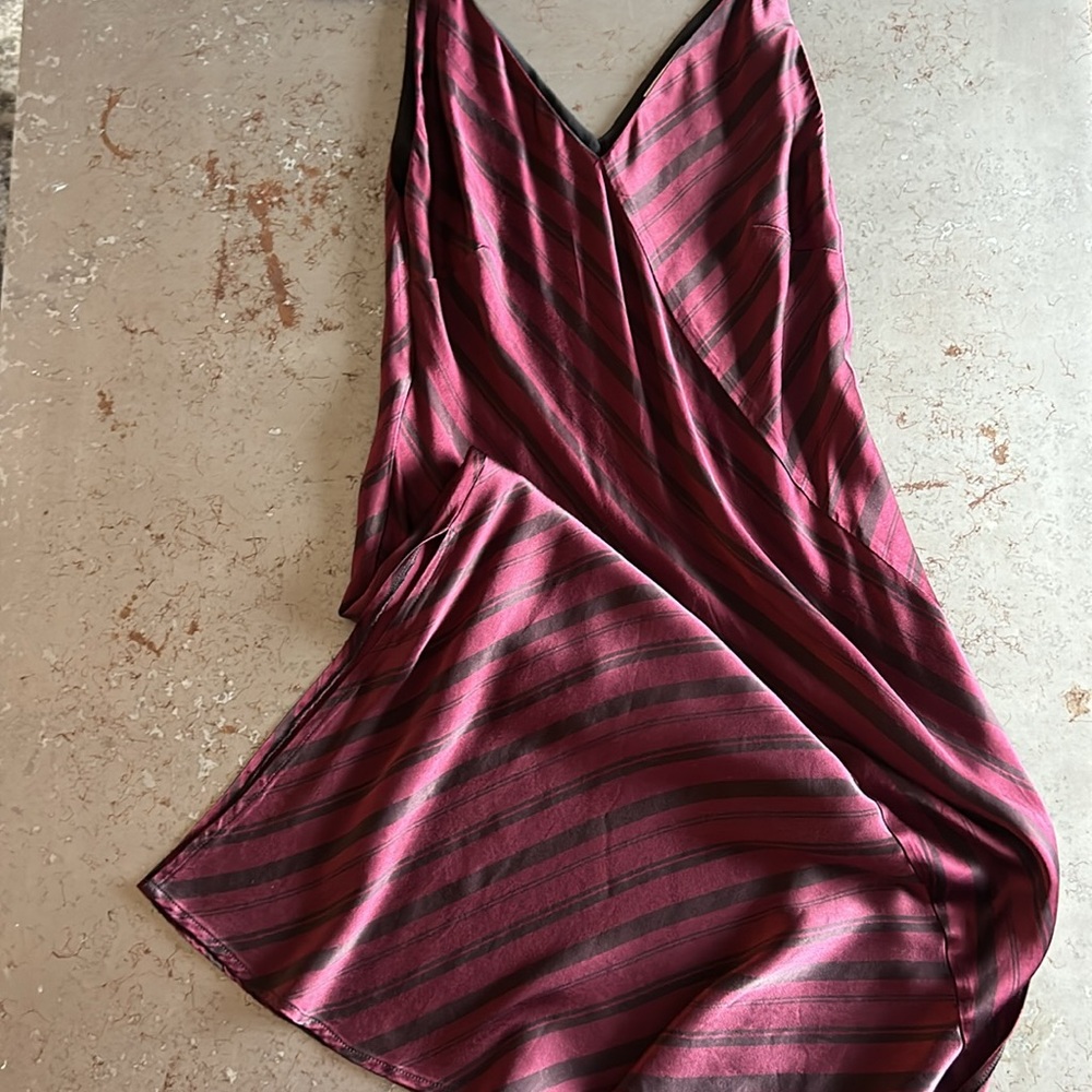 Gold Hawk Midi Stripe Cocktail Slip Dress *Never Worn*   Burgundy / Black  SMALL - Picture 2 of 10